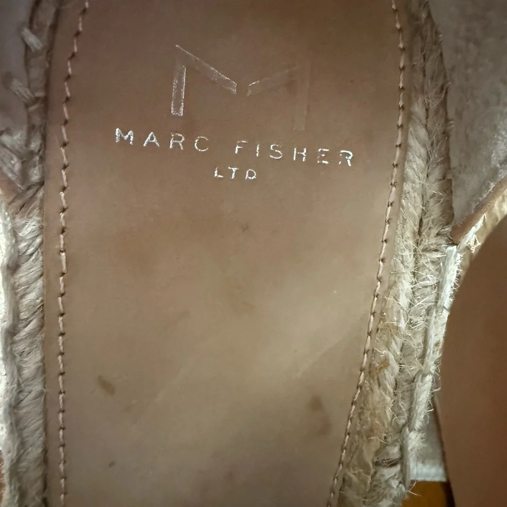 Marc Fisher Womens Perforated Suede Wedge Espadrille Platform Sandals Annie- 9